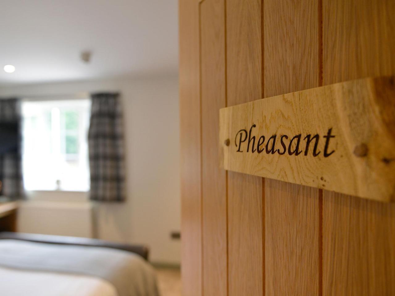 The Cayley Arms Inn Pickering Extérieur photo