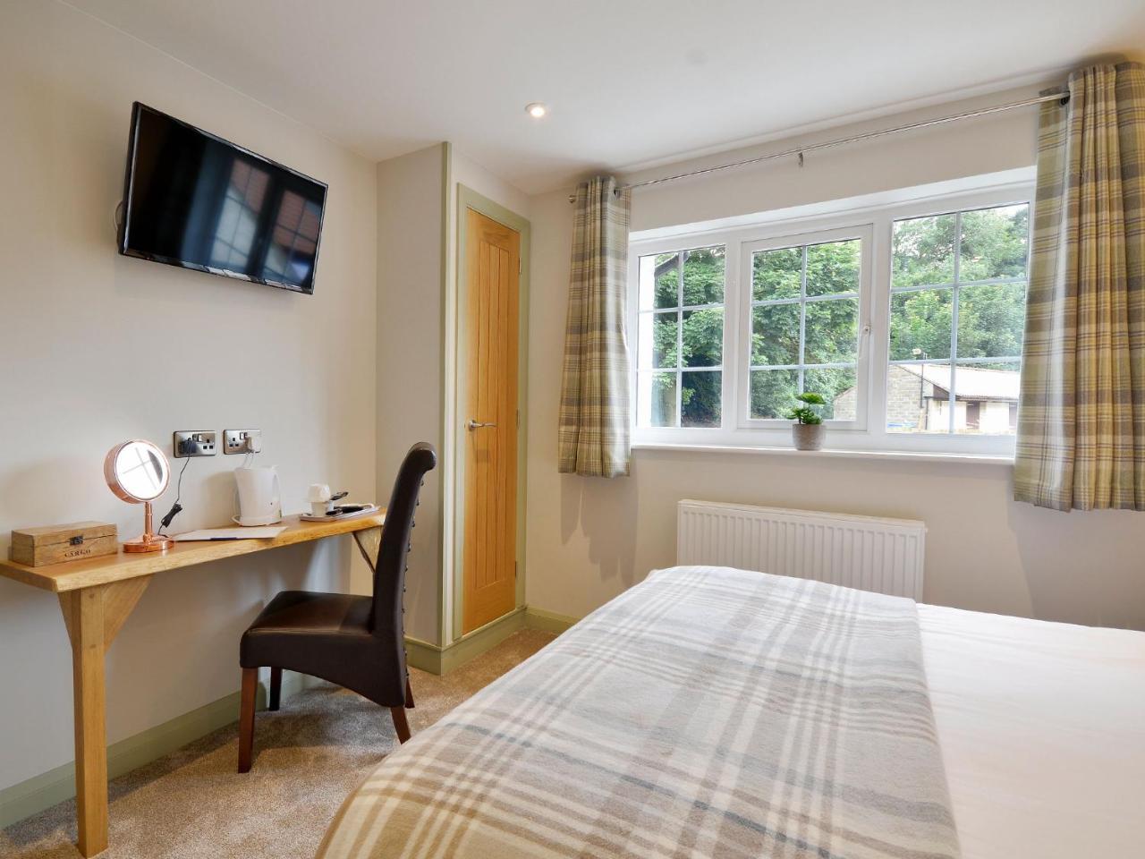The Cayley Arms Inn Pickering Extérieur photo